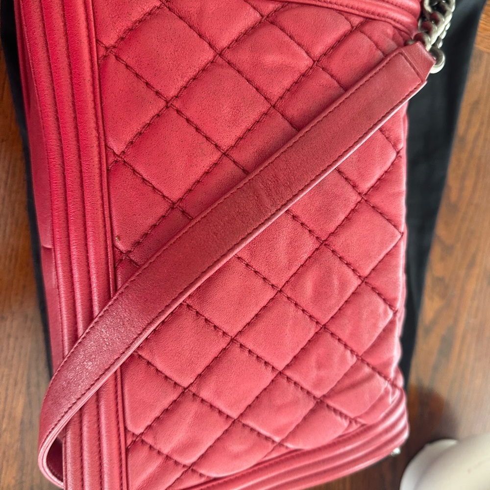 Gorgeous red Chanel Boy bag for Mikey - Picture 6 of 16